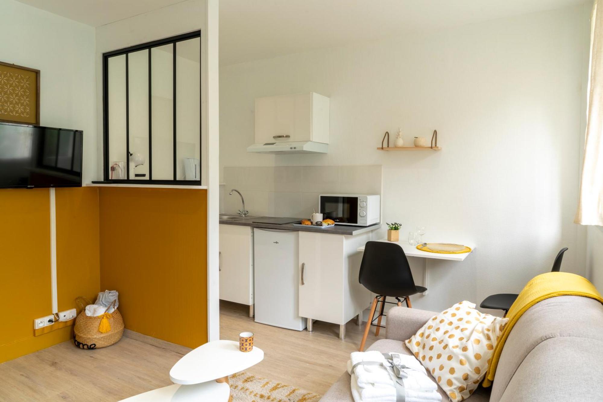 Stockholm- Studio Serenite Avec Jardin Charleville-Mézières エクステリア 写真